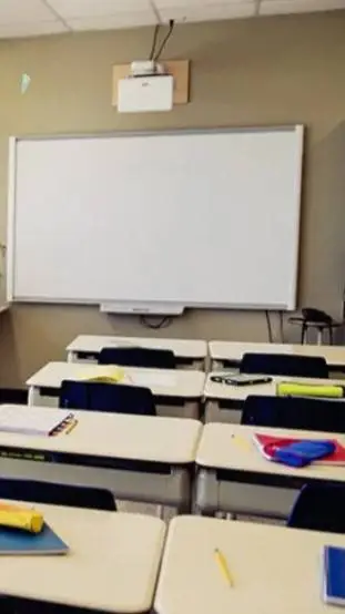 ai character: Classroom (AGAIN) background