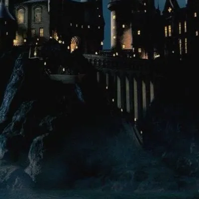 chat with ai character: Hogwarts