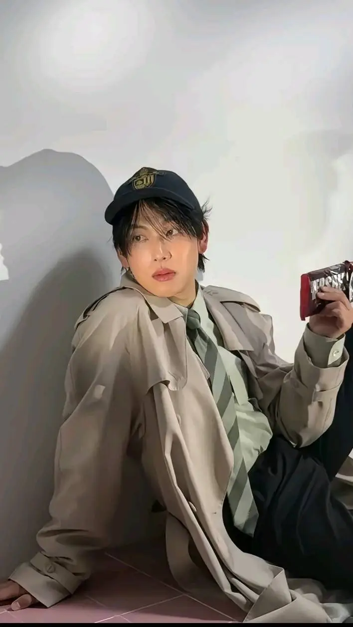 ai character: SIWAN! (MY MAN) background