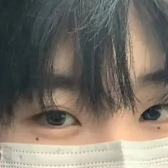 chat with ai character: hyun doo