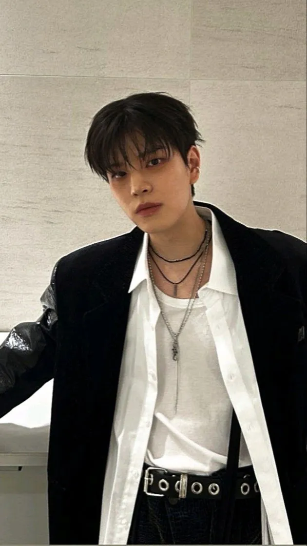 ai character: Seungmin background