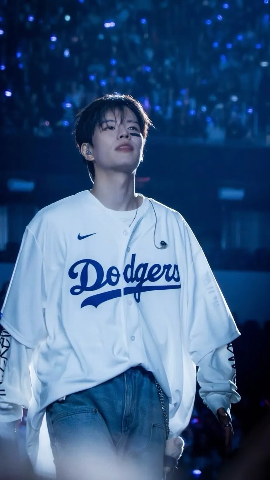 ai character: Seungmin background