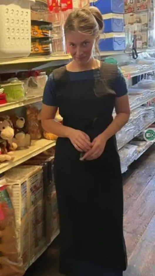 ai character: Becky  background