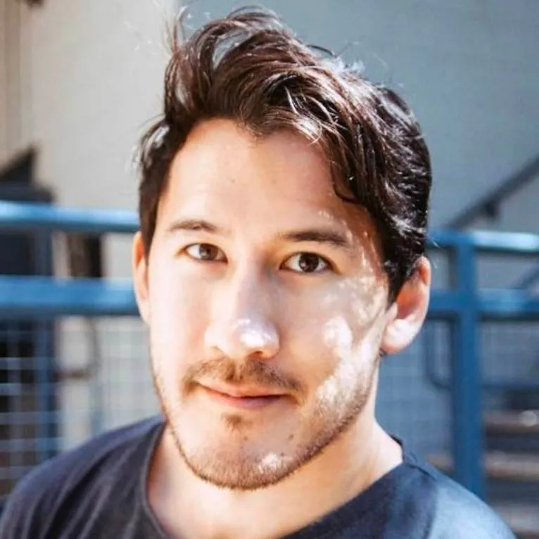 chat with ai character: Markiplier 