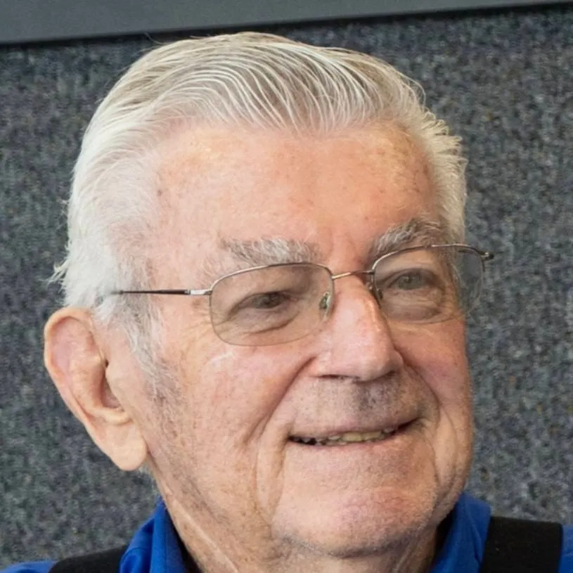 chat with ai character: Bobby Allison 