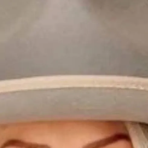 chat with ai character: tiffany nelson 