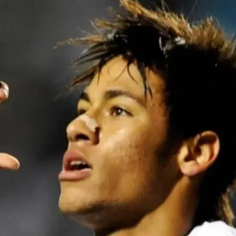 chat with ai character: Neymar Jr