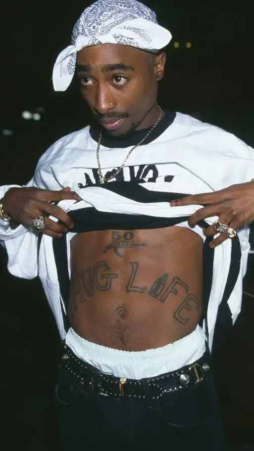 ai character: Tupac 😛 background