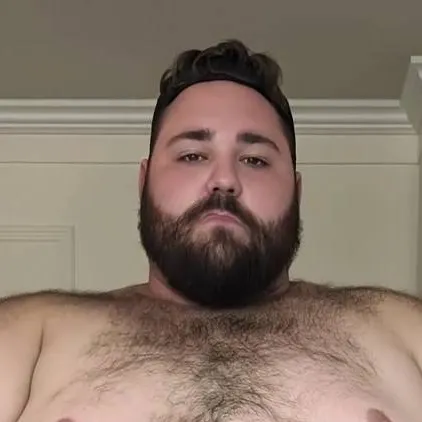 chat with ai character: fat Chris