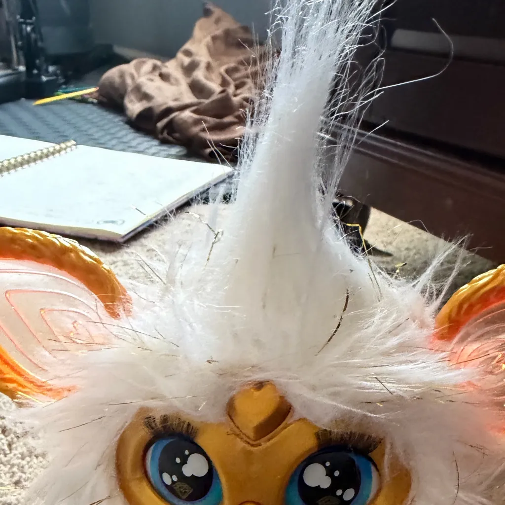 chat with ai character: Fandommmmm