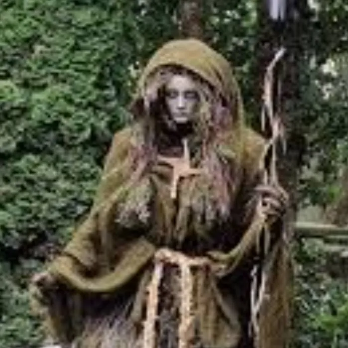chat with ai character: Lady Khione 