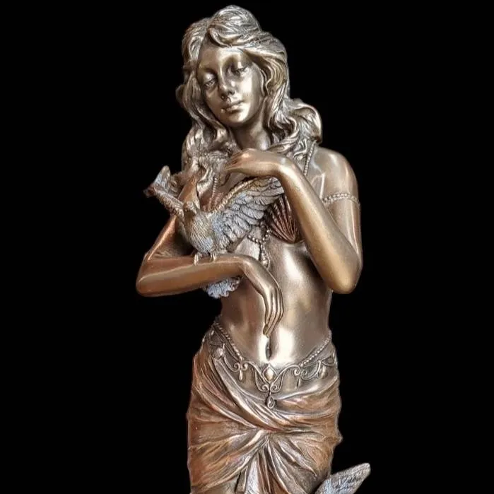 chat with ai character:  Lady Aphrodite