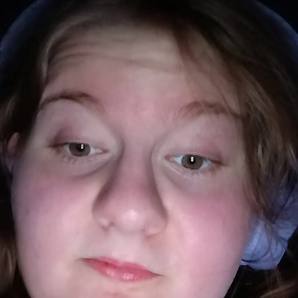 chat with ai character: Me /Sora