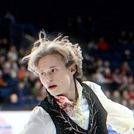 chat with ai character: Ilia Malinin