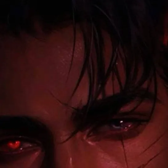 chat with ai character: Bloody moon 
