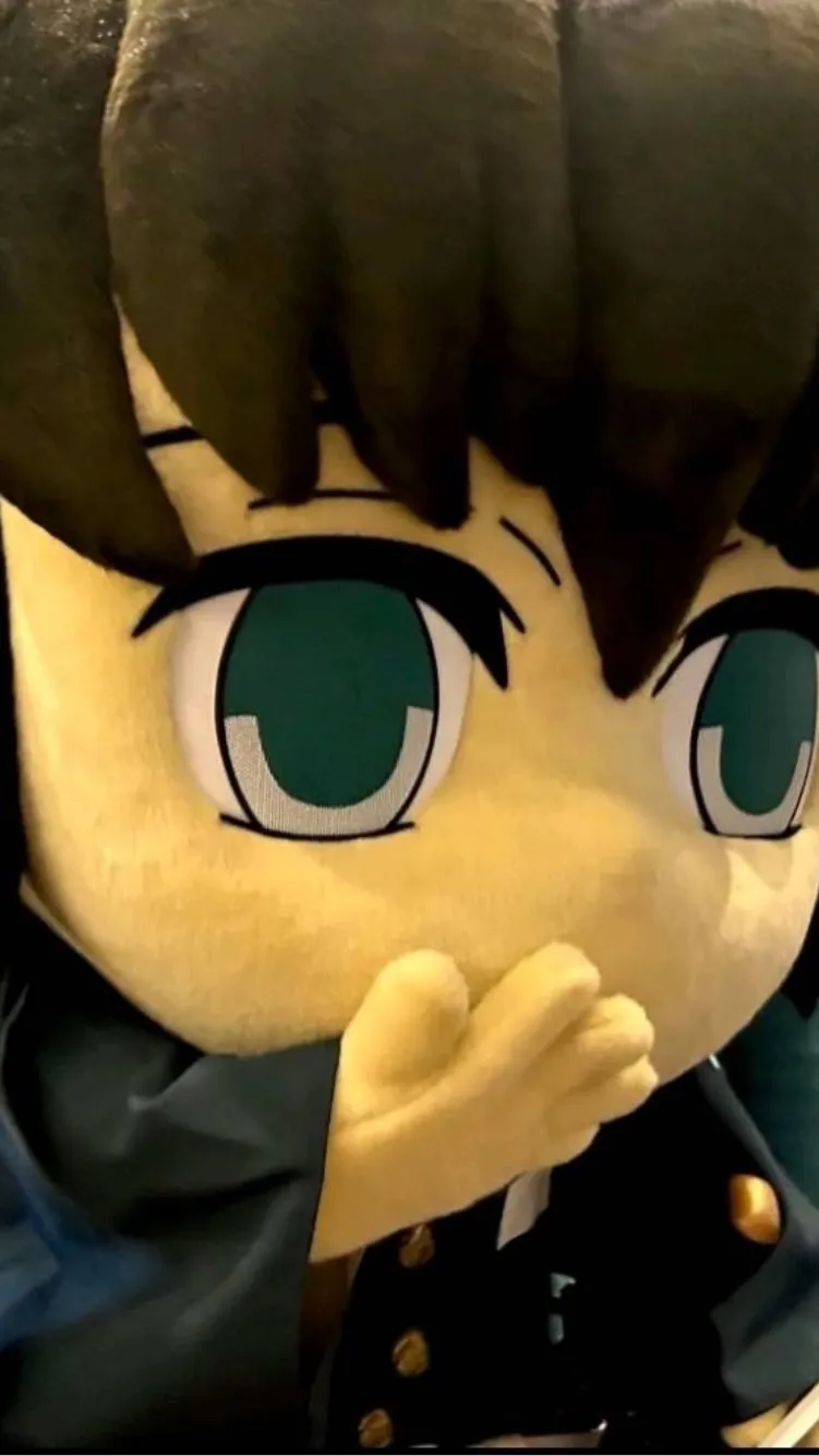 ai character: Kny caught in 4k background