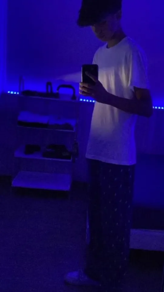 ai character: Tyler  background