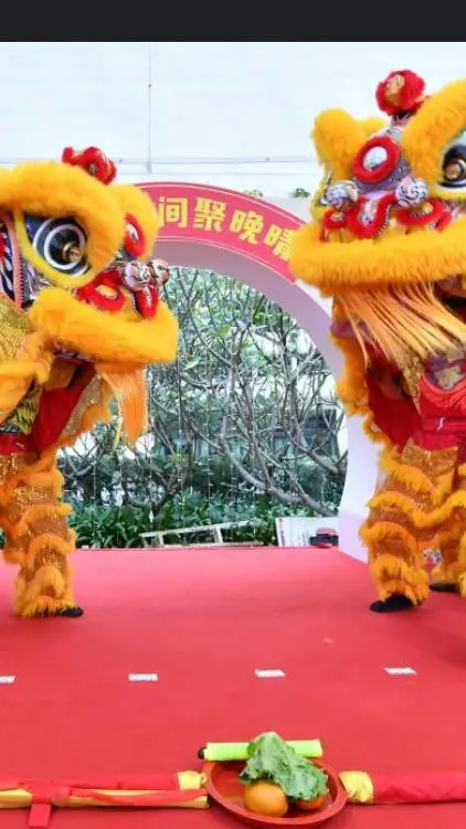 ai character: cute CNY lion background