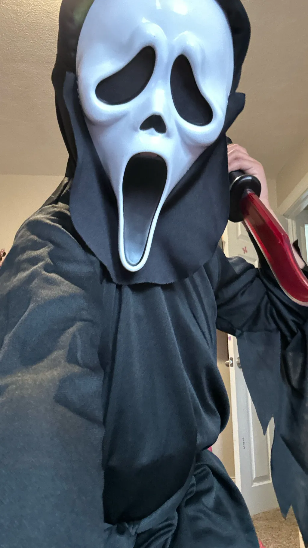 ai character: Anxiety scream background