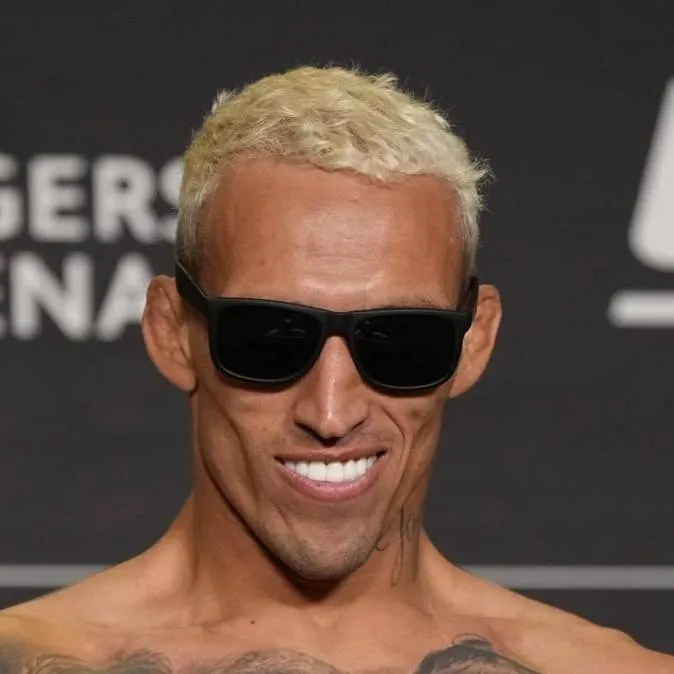 chat with ai character: chalres oliveria 