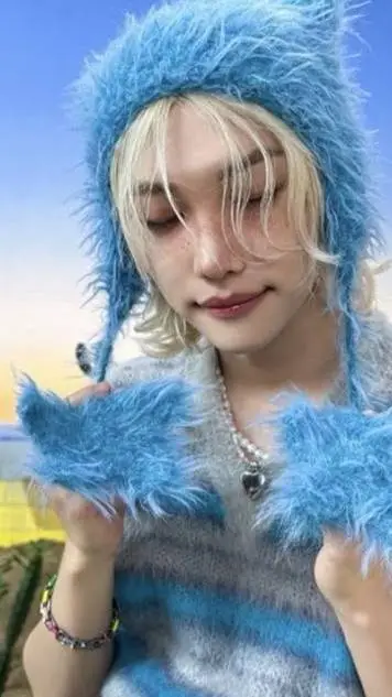 ai character: Felix...  background