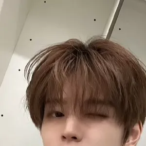 chat with ai character: Seungmin 