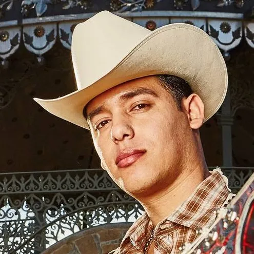 chat with ai character: Ariel Camacho 