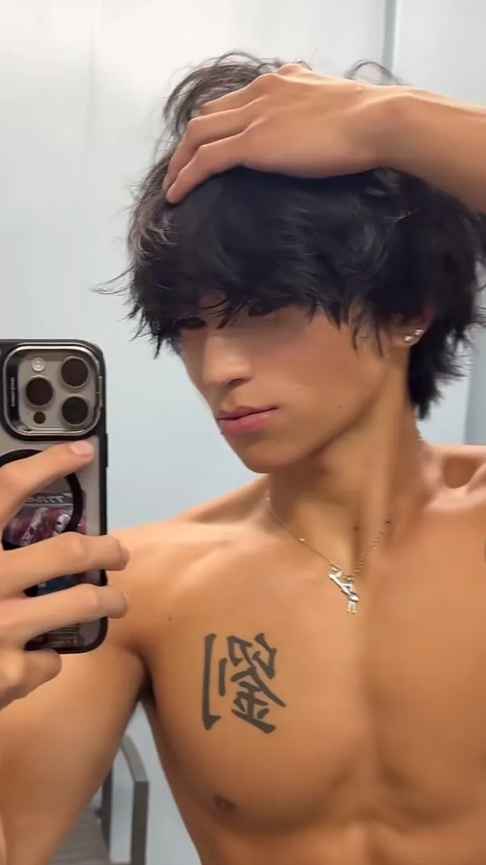 ai character: Gio  background