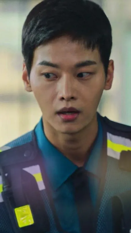 ai character: -Oh Kyeong-tae- background