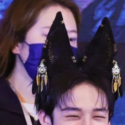 chat with ai character: ꧁Skz slayyyy꧂
