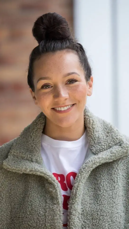 Talkie AI - Chat with Cleo Mcqueen 