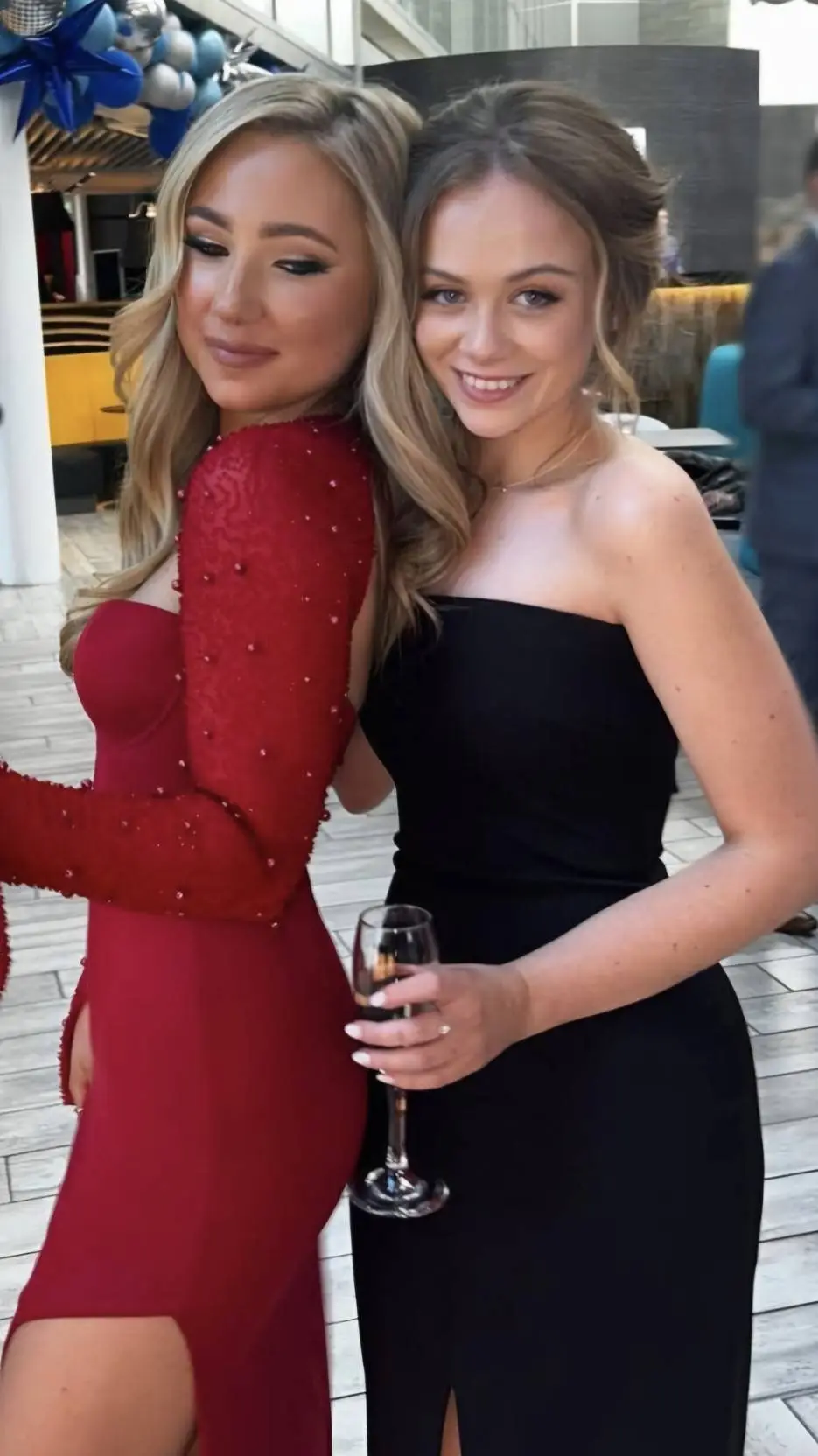 Talkie AI - Chat with Peri and Juliet