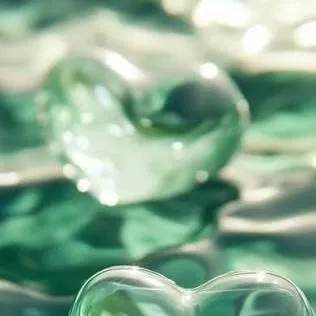 chat with ai character: Mom