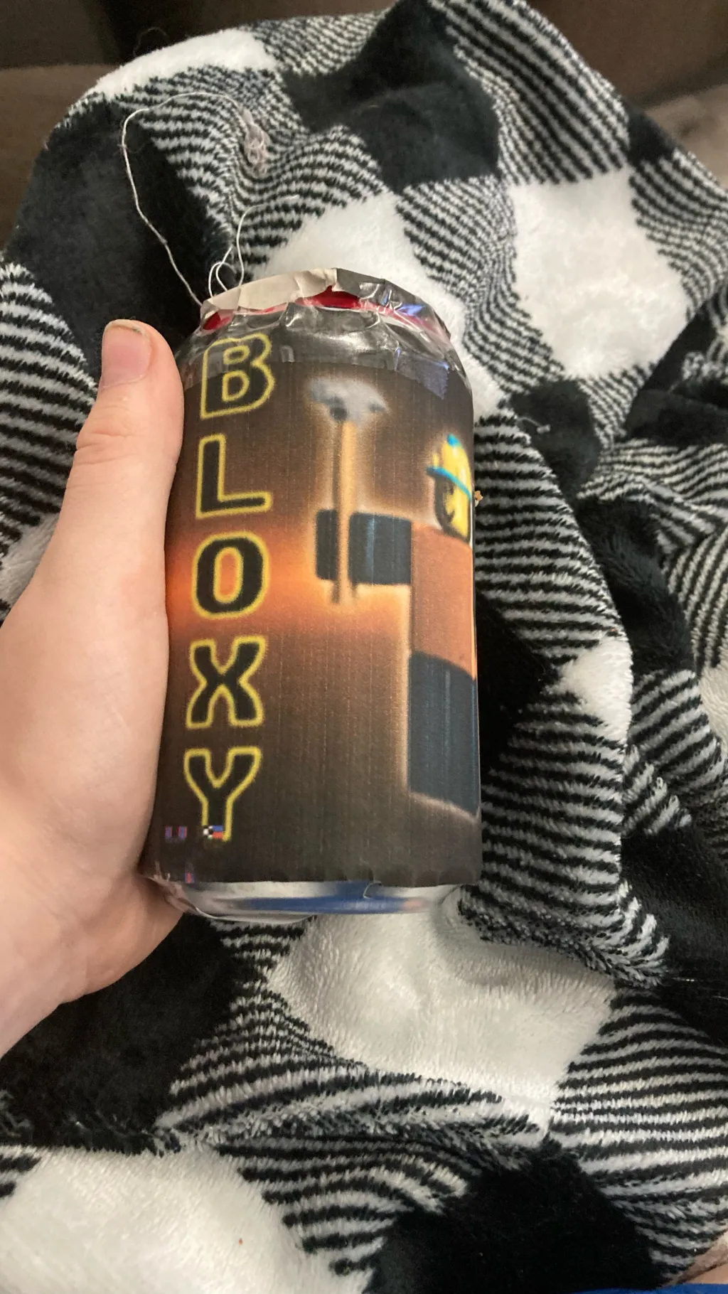 ai character: Bloxy Cola 
  background