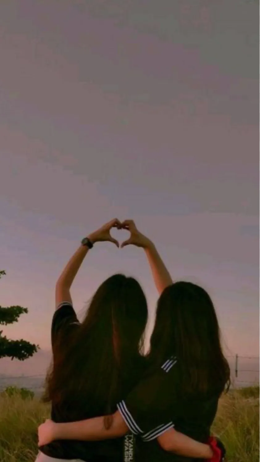 ai character: Elenore🤠 background