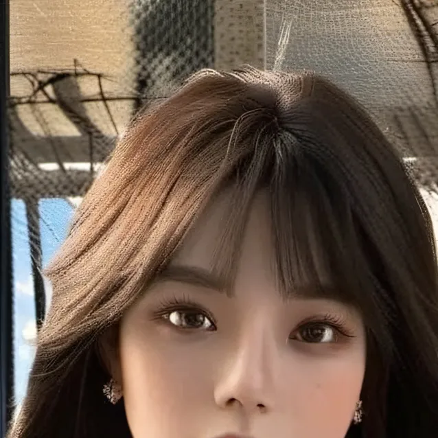 chat with ai character: lyna