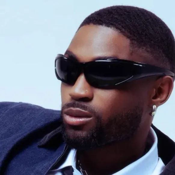 chat with ai character: Malik heard 