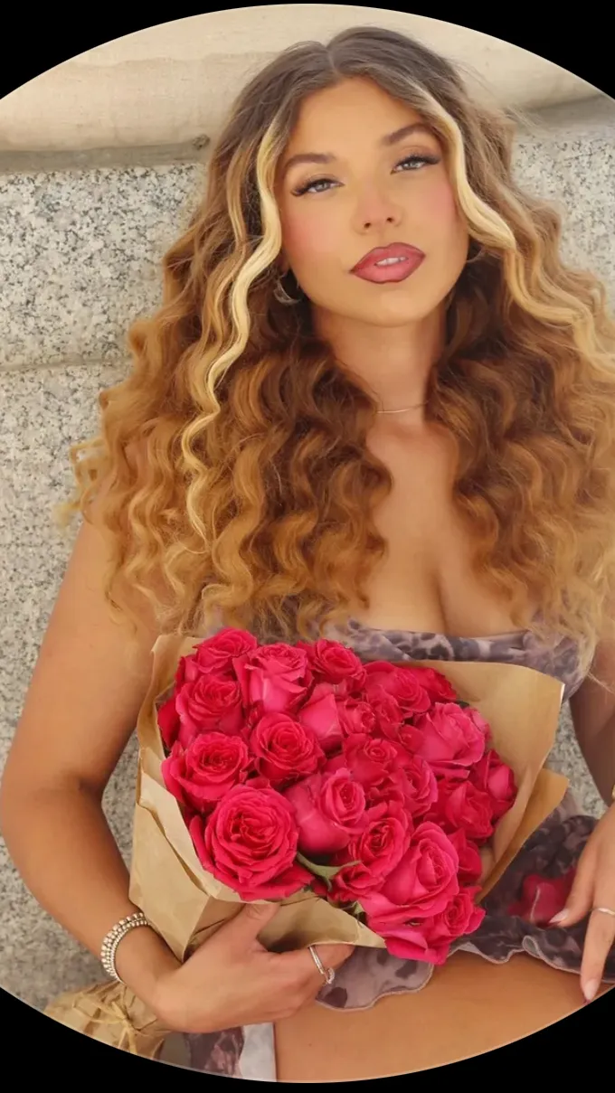 ai character: Aliyah Rose  background