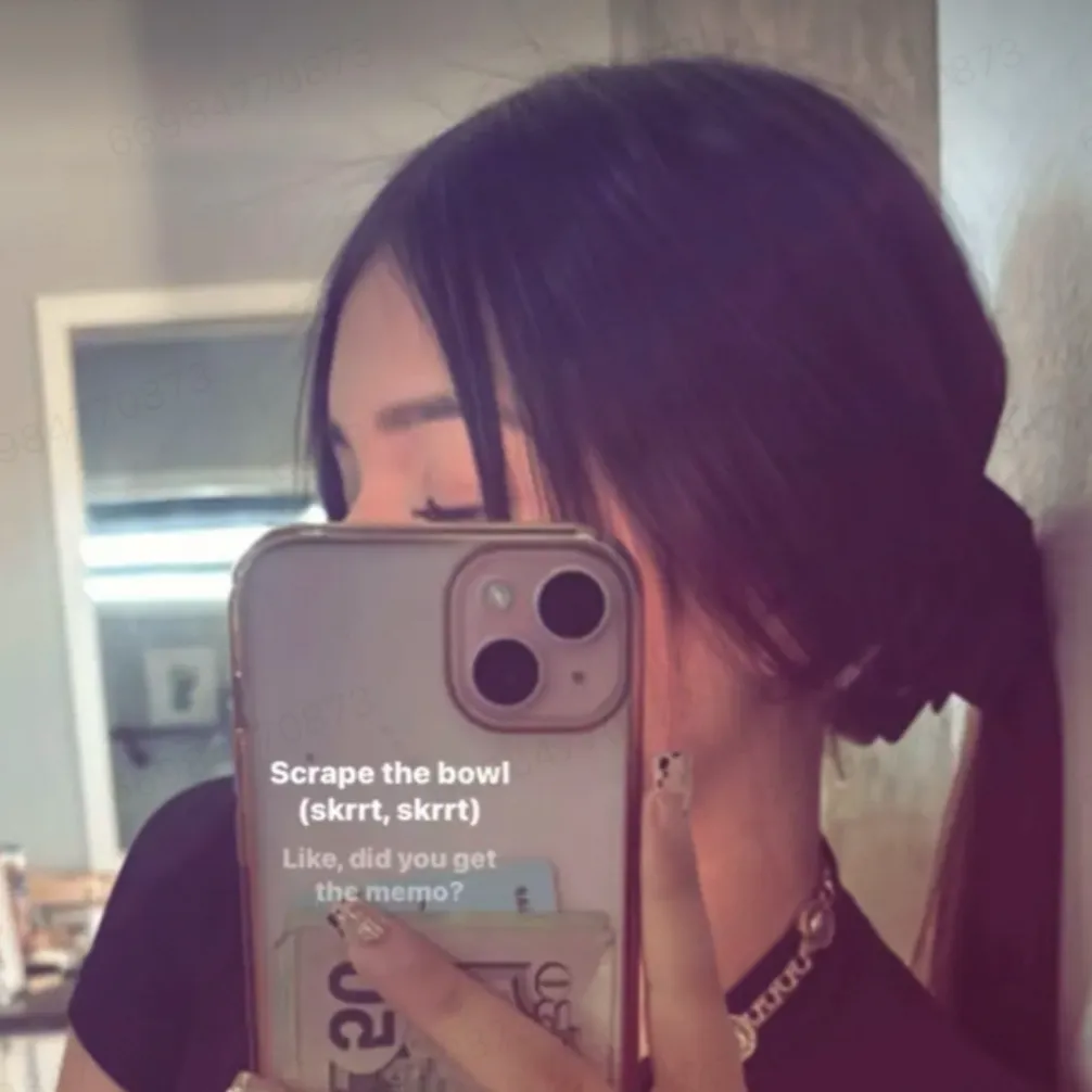 chat with ai character: Rayne