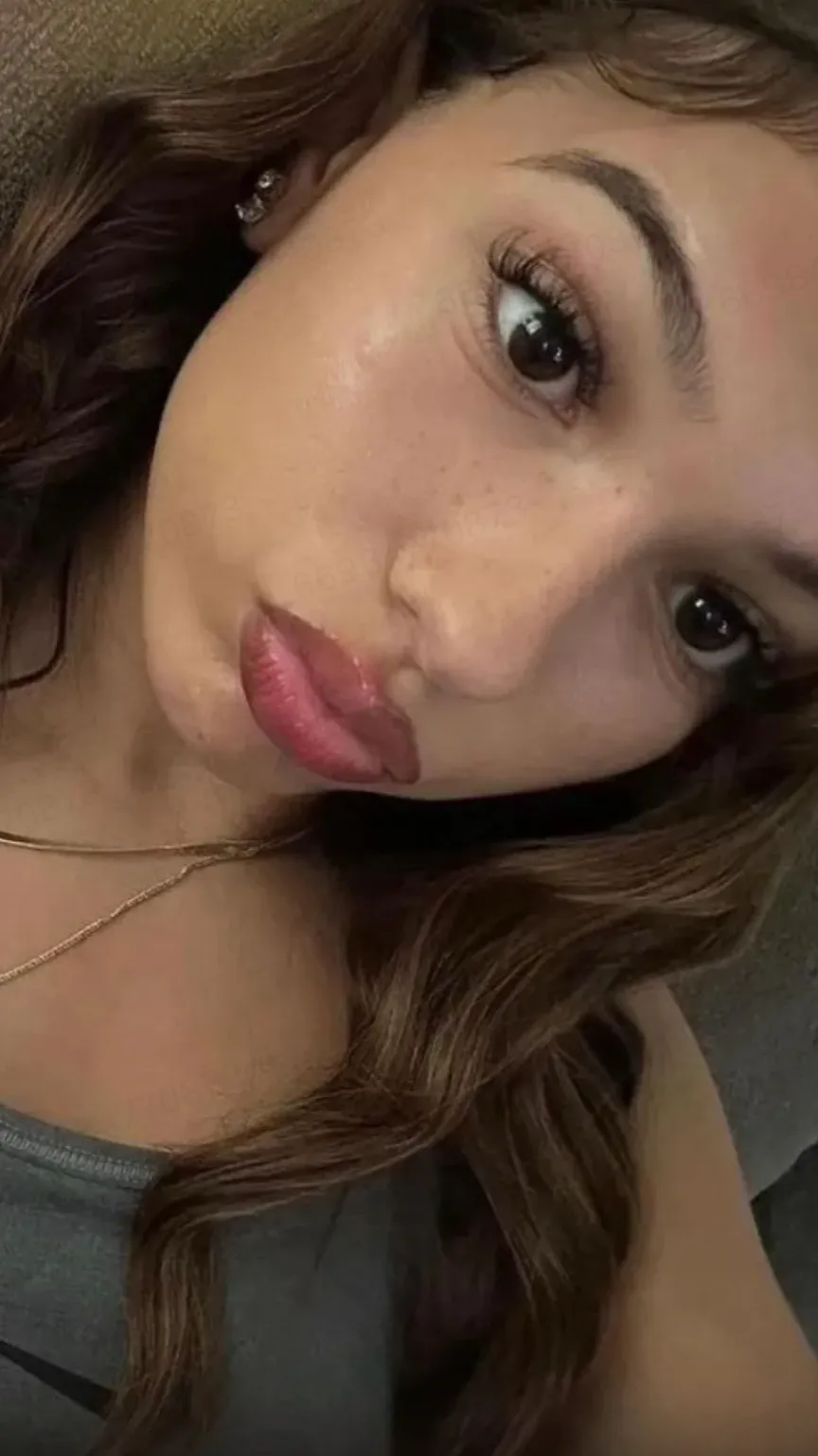 ai character: Ava background