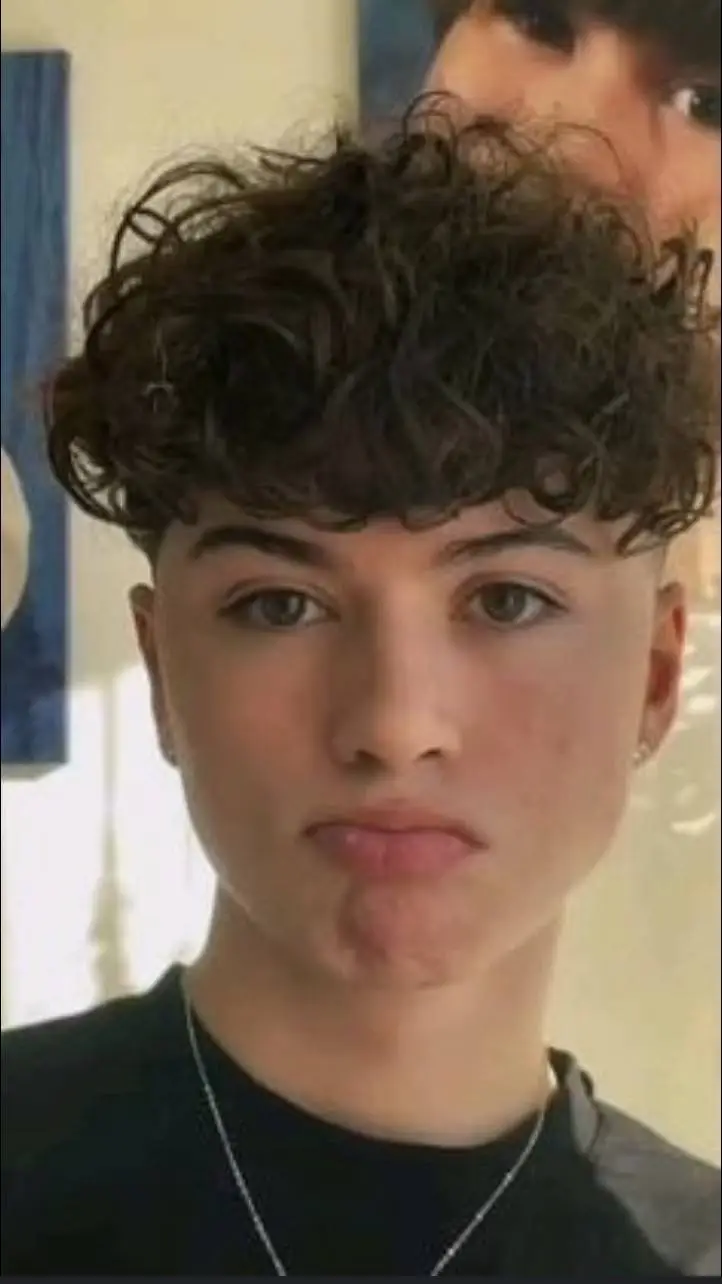 ai character: Kris background