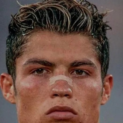 chat with ai character: C.Ronaldo