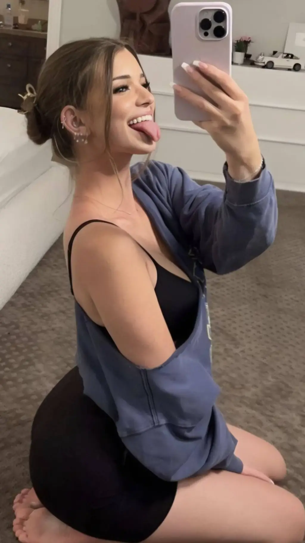 ai character: Brooke Monk background