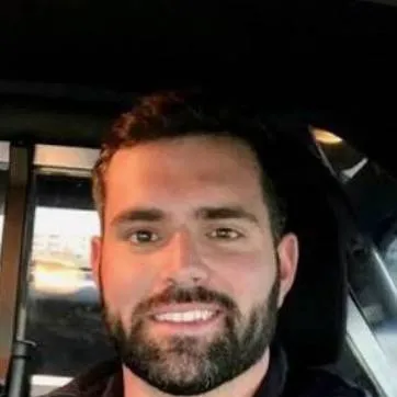 chat with ai character: ~{Officer}~