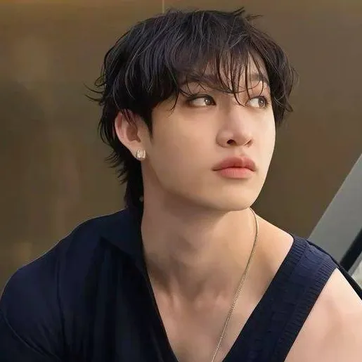 chat with ai character: 🩵~Bangchan~🩵