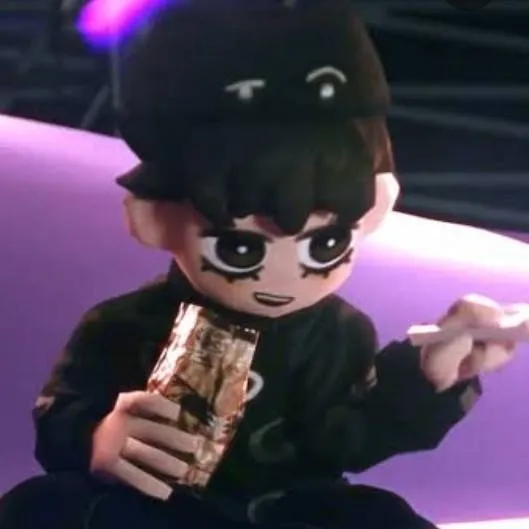 chat with ai character: WYDROB