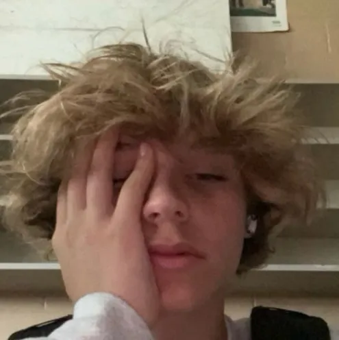 chat with ai character: Random 