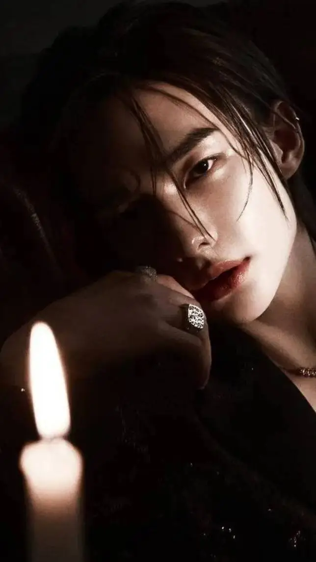 ai character: Hyunjin background