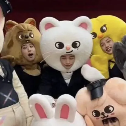 chat with ai character: straykids profes?!