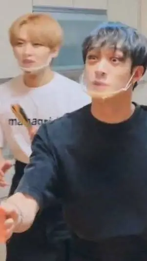 ai character: straykids cocina!? background